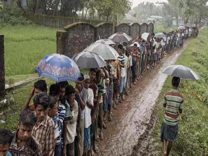 বৈঠক শেষে জামায়াতে ইসলামীর তরফে সৈয়দ আবদুল্লাহ মো. তাহের বলেন, ‘বাংলাদেশে ১১ বা ১২ লাখ রোহিঙ্গা আছে। তারা অমানুষিক ভাবে জীবন যাপন করছে। তাদের খাদ্য, কাপড় ইত্যাদি দেওয়া কোনও সমাধান নয়। স্থায়ী সমাধানের জন্য রোহিঙ্গাদের তাদের নিজ ভূমিতে ফিরিয়ে নিয়ে যাওয়া ও পুনর্বাসন করতে হবে। সে জন্য আমরা আরাকানকেন্দ্রিক সংখ্যাগরিষ্ঠ রোহিঙ্গাদের এলাকায় “ইন্ডিপেনডেন্ট আরাকান স্টেট” করার প্রস্তাব দিয়েছি।’