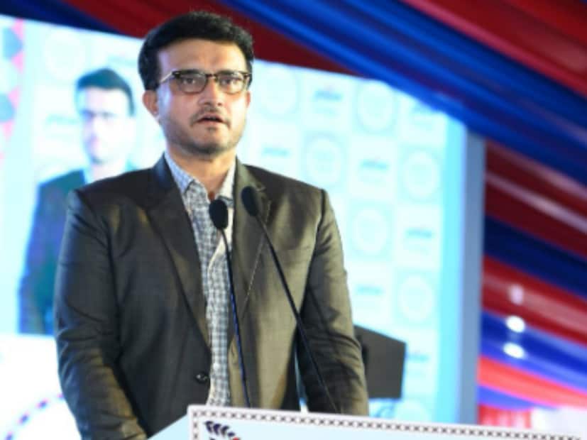 এছাড়াও সৌরভ বলেছেন,"ফাইনাল ইডেনে হবে, আমি আশাবাদী। ভীষণভাবে আশাবাদী। ফাইনাল ও প্লে অফ দু’টো ম্যাচ নিয়েই।" ইতিমধ্যেই সিএবির তরফ থেকেও বোর্ডকে চিঠি দেওয়া হয়েছে আইপিএল ফাইনাল নিয়ে।