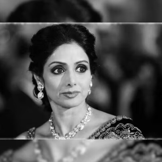 দিদির বিরুদ্ধে মামলা: E-Times প্রতিবেদন থেকে জানা গিয়েছে যে, মায়ের মৃত্যুর পর মায়ের সমস্ত সম্পত্তি নিজের নামে করে নিয়েছিলেন শ্রীদেবী। এতে বেজায় ক্ষুব্ধ হয়েছিলেন বোন শ্রীলতা। ফলে মায়ের সম্পত্তির অংশ দাবি করে দিদির বিরুদ্ধে মামলা করেন। যেখানে অভিযোগে তিনি জানিয়েছিলেন যে, মা মানসিক ভাবে স্থিতিশীল ছিলেন না। মামলায় শ্রীলতা ২ কোটি টাকা জিতে যান। এতে সম্পর্ক আরও নষ্ট হয়। 