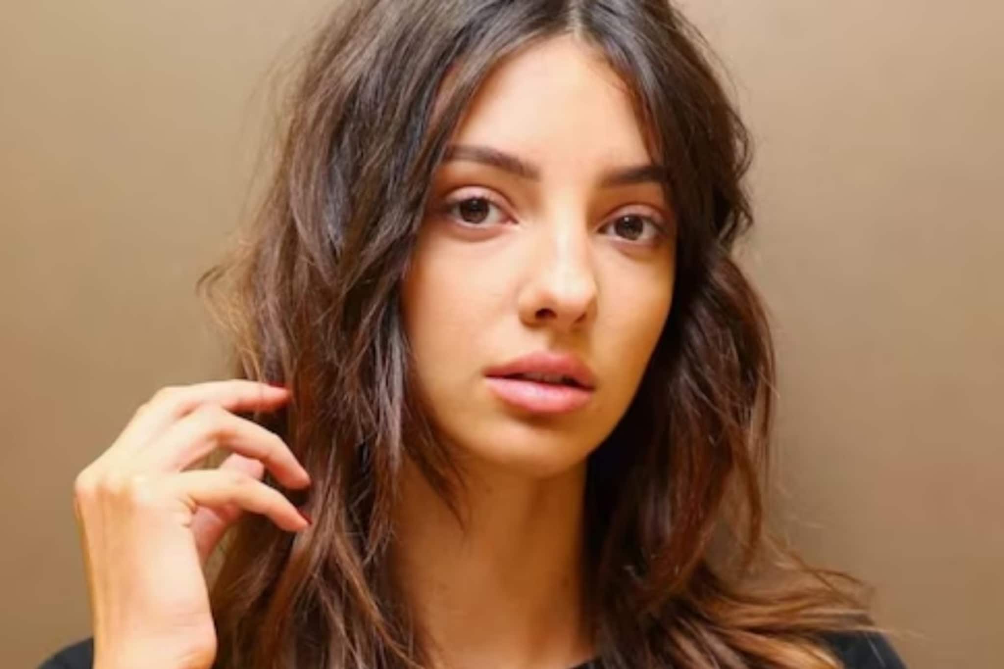 মাত্র ২৭ বছর বয়সেই শেষ হয়ে গেল সব... প্রয়াত বিপুল জনপ্রিয় পরমা সুন্দরী এই মডেল