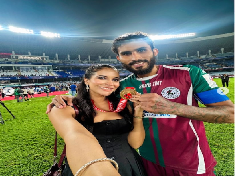 বলিউড কিছু ছবিতে যেমন অভিনয় করেছেন ঠিক তেমনিই ওয়েব সিরিজেও কাজ করেছেন৷ Photo Courtesy Instagram