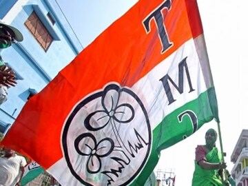 TMC: শুভেন্দুর পাড়ায় হাত দিল না তৃণমূল, সৌমেনকে আরও কোণঠাসা করতেই তমলুকে জোড়া বদল?