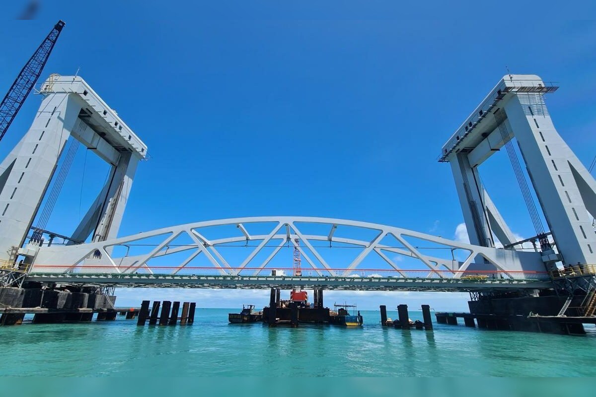 Pamban Bridge Inauguration: ট্রেনে যাতায়াতে আরও মসৃণ! উদ্বোধন হতে চলেছে নতুন সেতু! কী কী সুবিধা পাওয়া যাবে PM Modi to inaugurate Rameswaram Tambaram train service via New Pamban Bridge on Ram Navami