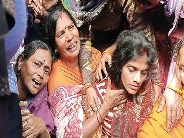 কয়েক মুহূর্তের মধ্যে মৃত্যুমিছিল, বিহার-উত্তরপ্রদেশে ২৪ ঘণ্টায় মৃত ৮০ জন! কী ঘটেছে জানেন!