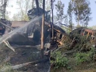 সাত সকালেই ফের ট্রেন দুর্ঘটনা! প্রবল জোরে ধাক্কা দুই মালগাড়ির, লোকো পাইলট-সহ নিহত ৩, আহত ৫