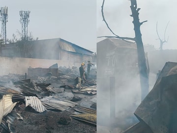 Kolkata Fire: কলকাতায় ফের আগুন! দাউ দাউ করে জ্বলছে ধাপা, ঘটনাস্থলে দমকলের ১৫ টি ইঞ্জিন