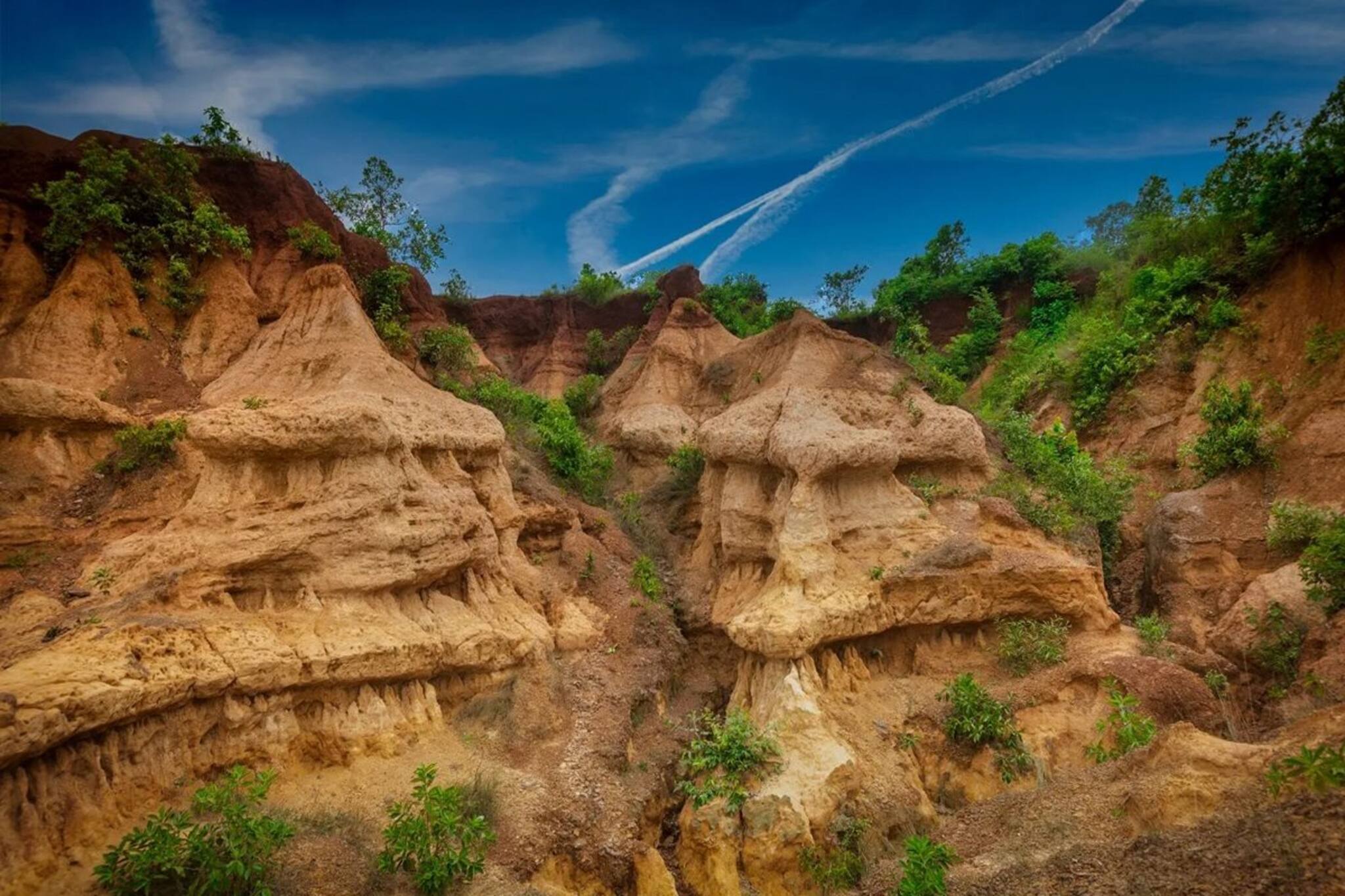 গরমের ছুটিতে ঘুরে দেখুন প্রকৃতির শ্রেষ্ঠ 'এই' স্থাপত্য,কোথায় জানেন?জানুন বেড়ানোর খুঁটিনাটি