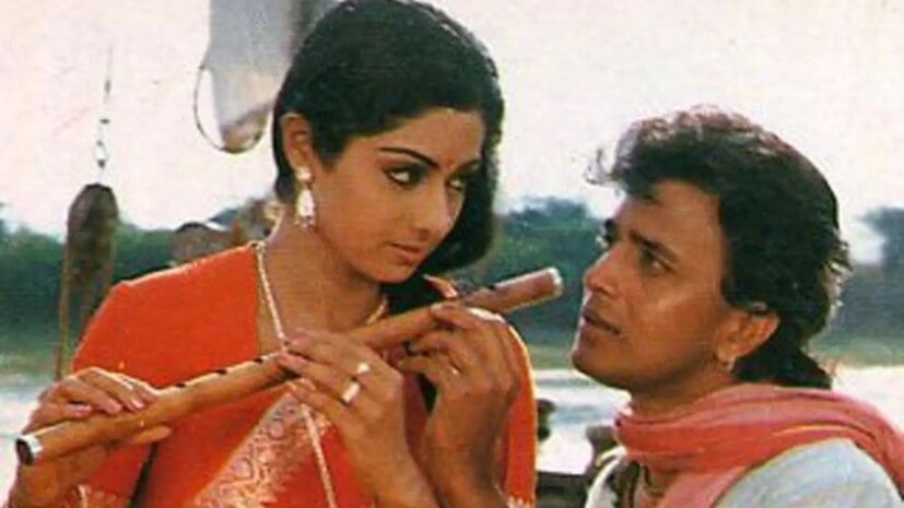 শ্রী-এর সঙ্গে মিঠুনের সম্পর্ক সবথেকে বেশি চর্চিত ছিল।  একসময়ে তাদের প্রেমের খবরে উত্তাল হয়েছিল সোশ্যাল মিডিয়া। একটি সাক্ষাৎকারে মিঠুন নিজেই স্বীকার করেছিলেন তিনি নাকি গোপনে বিয়ে করেছিলেন শ্রীদেবী, আজও এই খবর নিয়ে টিনসেল টাউনে চর্চা চলে।