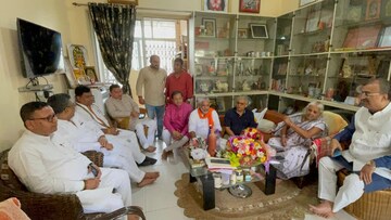 আর কয়েকঘণ্টা, তারপরেই গাঁটছড়া বাঁধবেন দিলীপ-রিঙ্কু! নিউটাউনের বাড়িতে হাজির নেতারা