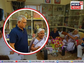 মুখে আলোর মতো হাসি, আটপৌড়ে করে পরা শাড়ি...ছেলেকে ‘সংসারী’ করে তৃপ্ত মা, জানেন তাঁর কথা.. মুখে আলোর মতো হাসি, আটপৌড়ে করে পরা শাড়ি...ছেলেকে ‘সংসারী’ করে তৃপ্ত মা, জানেন তাঁর কথা..