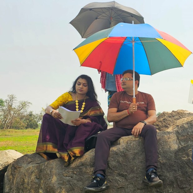 'সংসার' ভেঙে তৈরি হোল লিভইন। তাতেও সুখ নেই। ফিল্ম এর গল্পেও পনেরো বছরের দাম্পত্য, সেখানে ক্লান্তি। ভাস্বর ও দীপান্বিতা স্বামী স্ত্রী। চোদ্দো বছরের মেয়ে সন্তান। তবুও ডিভোর্সটাই কাঙ্খিত রাই এর। বর্ণ মিত্রের ব্যবহারে, রাই এর সিদ্ধান্তকে সমর্থন জানাবে দর্শক। 