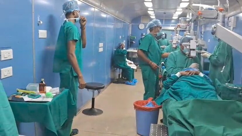 এই সমস্ত পরিষেবা একেবারেই বিনামূল্যে প্রদান করা হবে। রোগীদের জন্য চোখের চশমা বিতরণ, দাঁতের চিকিৎসা, ছোটখাটো অপারেশন এবং কিছু ক্ষেত্রে বড় অপারেশনের ব্যবস্থাও রাখা হয়েছে বিনা খরচে।