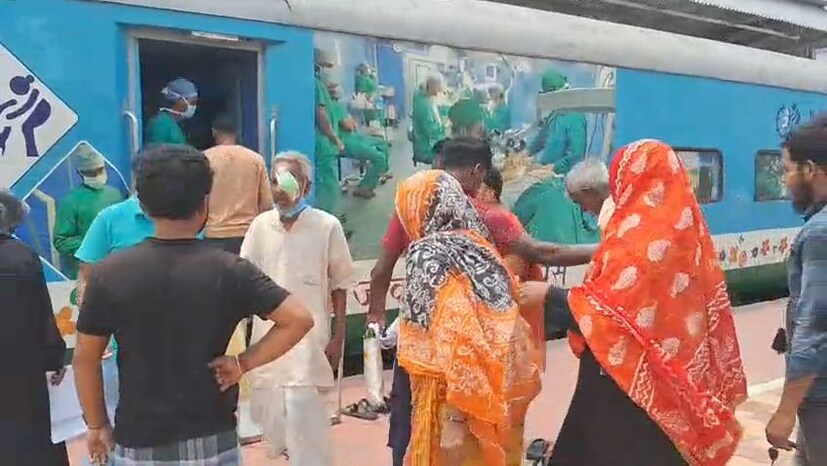 প্রতিদিন সকাল থেকে রোগী নিবন্ধন শুরু হবে। যারা চিকিৎসা নিতে ইচ্ছুক, তাদের পরিচয় পত্রের ফটোকপি, আগের চিকিৎসার নথিপত্র এবং প্রয়োজনীয় সামগ্রী সঙ্গে নিয়ে আসতে হবে।