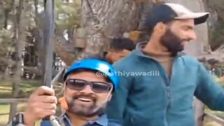 জিপলাইনে পর্যটক ঋষি ভাট