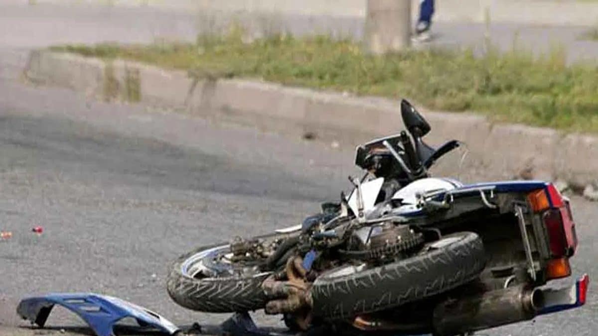 Bishnupur Bike Accident: দু দিন আগেই সতর্ক করেছিল থানা, তবু কমেনি বাইকের গতি! বিষ্ণুপুরে মর্মান্তিক দুর্ঘটনার বলি দুই বন্ধু