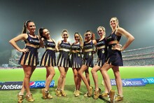 IPL চিয়ারলিডারকে ভালবেসে বিয়ে! একজনের সংসার ভাঙল, আরেক ক্রিকেটার সুখী!