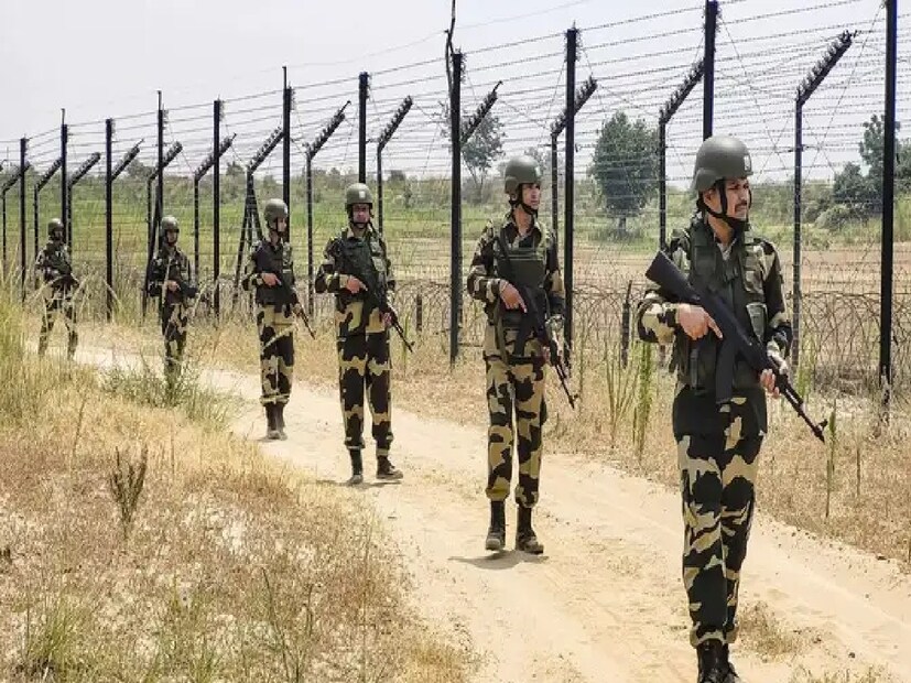 ভারতীয় মানচিত্রের দিকে ভালো করে তাকালেই নজরে পড়ে পশ্চিমবঙ্গের উত্তরের একটি সরু ভূখণ্ড, যা ভারতের মূল ভূখণ্ডকে উত্তর-পূর্বের রাজ্যগুলির সঙ্গে যুক্ত রাখে। এই পথটি পশ্চিমবঙ্গের শিলিগুড়ি শহরের পাশ দিয়ে গিয়েছে বলেই এর নাম শিলিগুড়ি করিডর। 