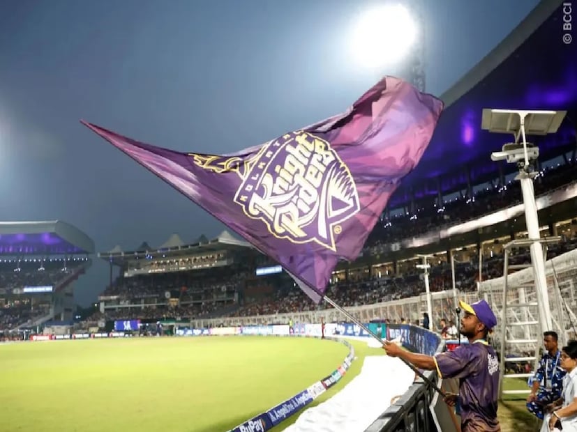 আইপিএল ফাইনালের পর ফের আরও এক ম্যাচ হারাল ইডেন গার্ডেন্স। তবে এক্ষেত্রে ক্রিকেটের নন্দন কাননের শাপে বর  হয়েছে বলা যেতেই পারে।