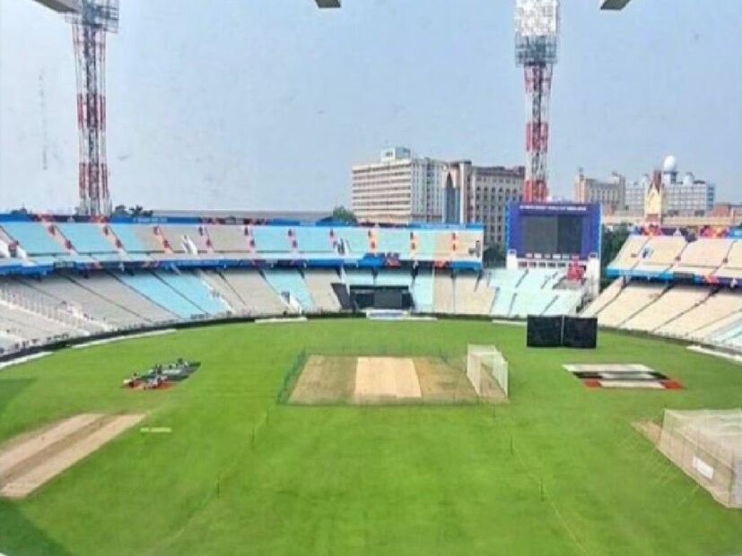 ভারত বনাম ওয়েস্ট ইন্ডিজ টেস্ট ম্যাচ হওয়ার কথা ছিল ইডেন গার্ডেন্সে। তা বদলে এবার ভারত বনাম দক্ষিণ আফ্রিকার বড় টেস্ট ম্যাচ পাচ্ছে ইডেন।