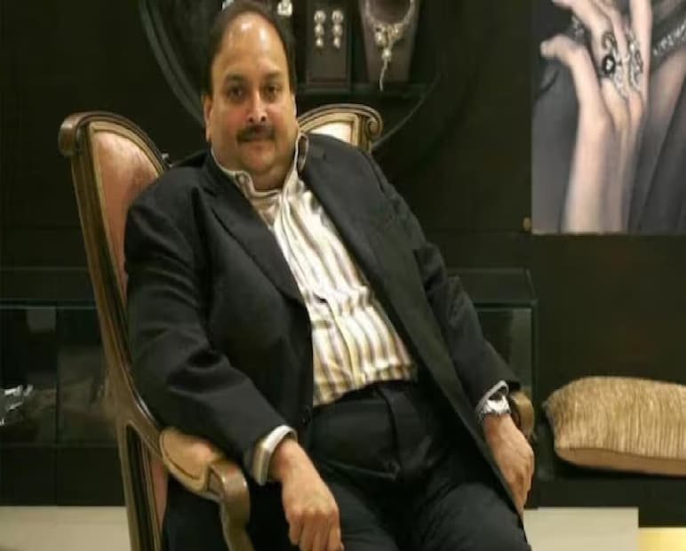 একসঙ্গে দেশের অন্যতম বড় ব্যাঙ্ক জালিয়াতির ঘটনাটি ঘটিয়েছিলেন তাঁরা। এবার দেখে নেওয়া যাক ২০১৮ সাল থেকে এখনও পর্যন্ত কী কী গুরুত্বপূর্ণ ঘটনা ঘটেছে এবং মামলায় কোন কোন নাটকীয় মোড় এসেছে।