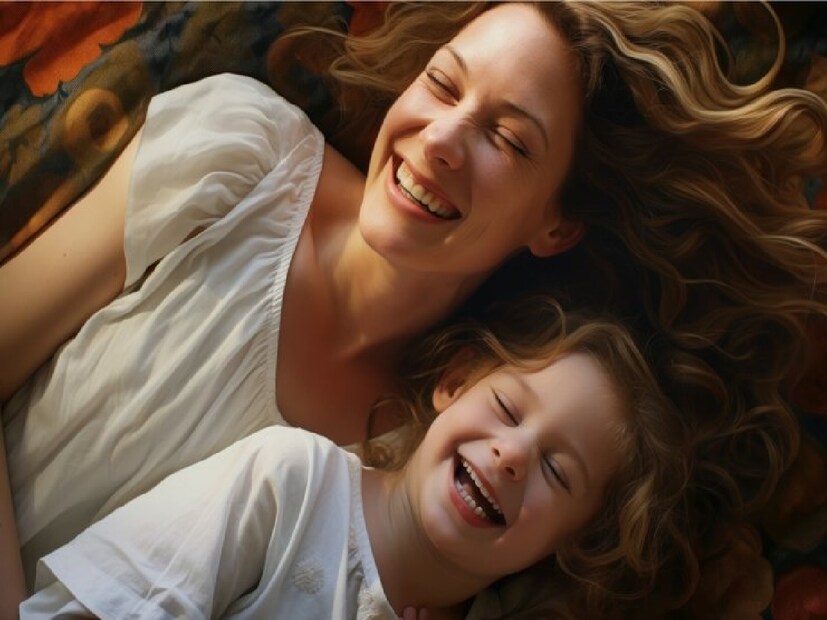 ২৮টা বছর বেরঙিন ভাবে জীবন কেটে গেছে তার। অবশেষে মৃত্যুর কাছে জীবন হার স্বীকার করে৷  ৩৮ বছর বয়সে শেষ নিঃশ্বাস ত্যাগ করে শুভ্রা। মায়ের কোল খালি করে মৃত্যুর কোলে ঢলে পড়ে মেয়ে। তবে মা কিন্তু একদম ভেঙে পড়েননি, মেয়ের মৃত্যুতে মেয়ের শোকে কাতর হয়েও সকলের জন্য ভাবতে শুরু করেন শীলা মন্ডল।