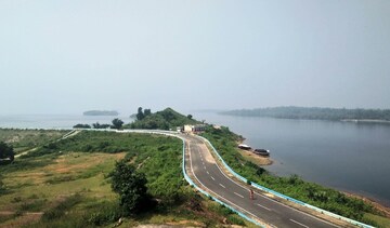 খাঁখাঁ করছে, এক ধাক্কায় কমছে পর্যটন, কী হল মুকুটমণিপুরে খাঁখাঁ করছে, এক ধাক্কায় কমছে পর্যটন, কী হল মুকুটমণিপুরে