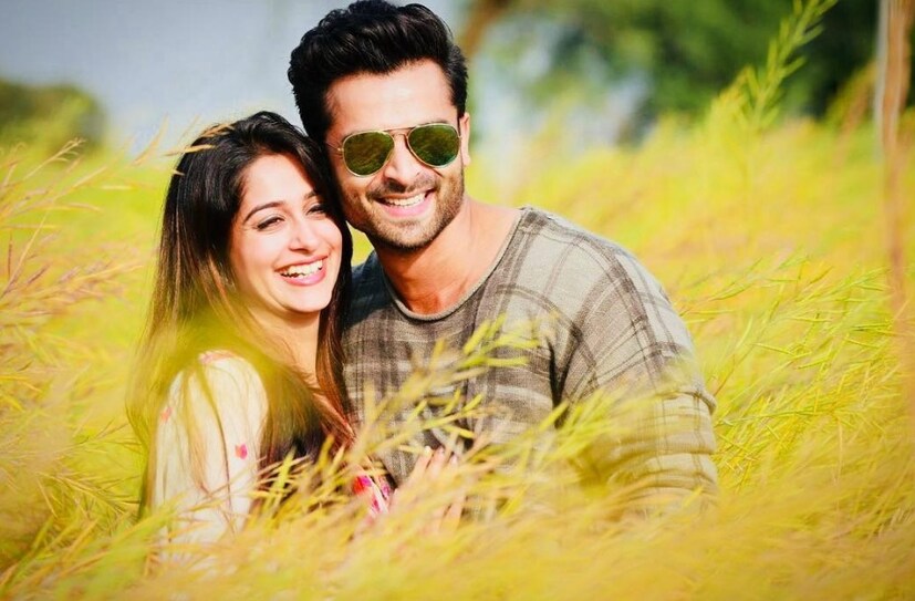 কয়েকদিন আগে, শোয়েব এবং দীপিকা উপত্যকার ছবি এবং ভিডিও শেয়ার করেছেন। তাদের ছেলের সঙ্গে প্রাকৃতিক সৌন্দর্য উপভোগ করতে দেখা গিয়েছিল। তাঁদের যে কাশ্মীর খুব পছন্দ হয়েছিল, তা তাঁদের ছবি ও লেখা দেখে স্পষ্ট৷ 