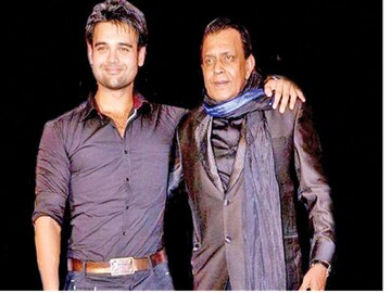 'ওরা বাবার ফোনটা পর্যন্ত ধরত না...' কীভাবে বলিউড উপেক্ষা করেছে মিঠুনকে? ভেঙে পড়লেন মিমো