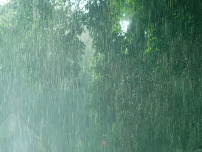 IMD Weather Update: আগামী ৪ দিন…! ভারী থেকে চরম ভারী বৃষ্টি কাঁপাবে ২০ রাজ্য, ৭০ কিমি/ঘণ্টা বেগে ঝোড়ো হাওয়ার হুঁশিয়ারি সমুদ্রে, কী হবে বাংলা জুড়ে? জানিয়ে দিল IMD
