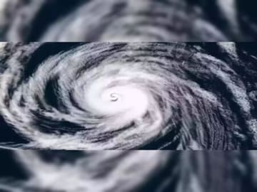তেড়েফুঁড়ে আসছে...! অতি ভারী বৃষ্টি কাঁপাবে ৫ রাজ্য, বজ্রবিদ্যুৎ-ঝড়-জল দমকা হাওয়ার হুঁশিয়ার তেড়েফুঁড়ে আসছে...! অতি ভারী বৃষ্টি কাঁপাবে ৫ রাজ্য, বজ্রবিদ্যুৎ-ঝড়-জল দমকা হাওয়ার হুঁশিয়ার