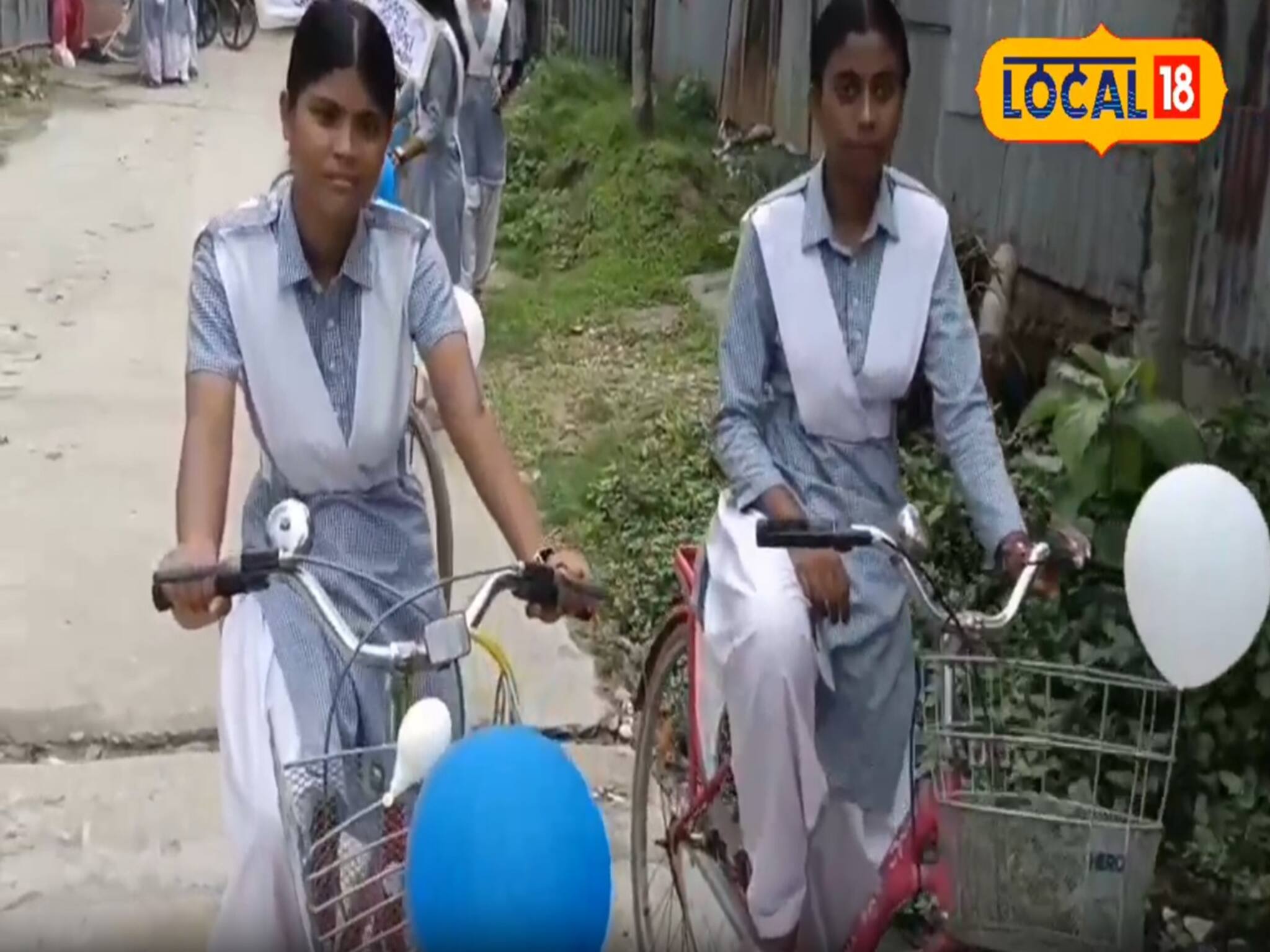 ছাত্রীরাই মাথায় তুলে নিয়েছে গুরু দায়িত্ব! সফল হতে পারলেই বদলে যাবে সমাজ, চলছে লড়াই