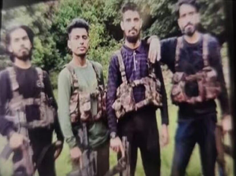 এনআইএ সূত্রে খবর, পহেলগাঁওয়ে জঙ্গি হামলায় সহযোগিতা করেছিলেন স্থানীয়দের অনেকেই। 