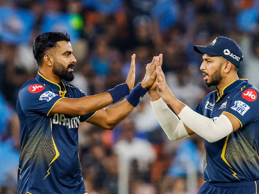 জবাবে ব্যাট করতে নেমে শুরু থেকেই নিয়মিত উইকেট হারাতে থাকে রাজস্থান। ২৮ বলে ৪১ রান করে কিছুটা লড়াইয়ের চেষ্টা করেন সঞ্জু। Image: X/GujaratTitans