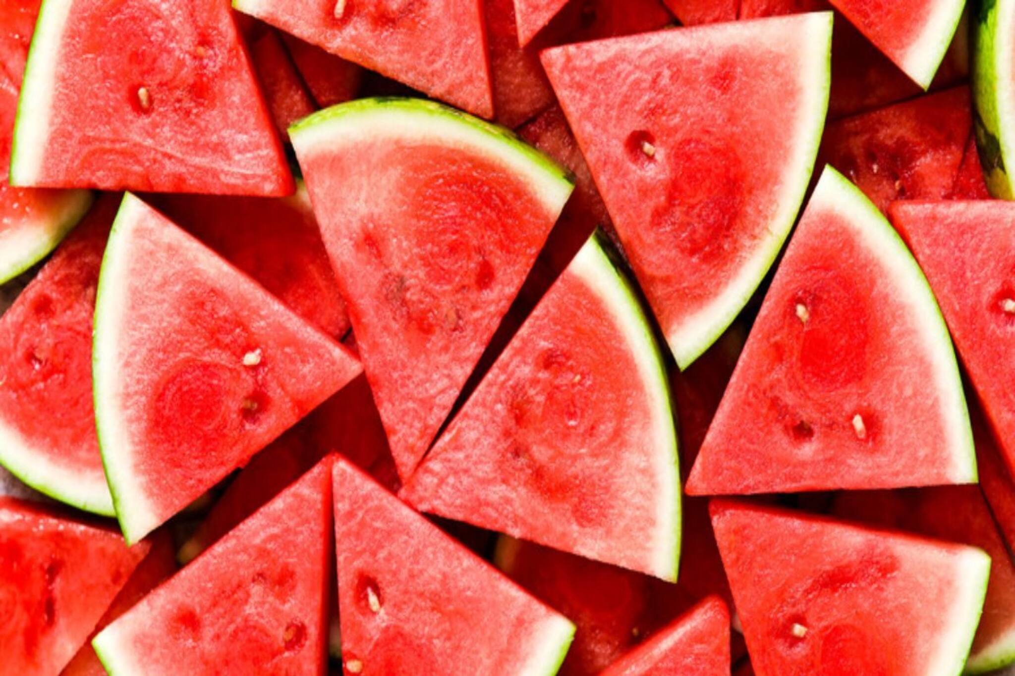 বিপজ্জনক...! তরমুজ খাওয়ার পর 'এইগুলি' খাচ্ছেন নাকি? 'এরা' তরমুজের শত্রু, ছুঁলেই সর্বনাশ!