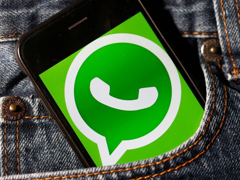 কীভাবে ছবিগুলিকে WhatsApp স্টিকারে রূপান্তরিত করা যাবে? ১. নিজের মোবাইলে প্রথমে ChatGPT অ্যাপে যেতে হবে। অথবা chat.openai.com-এ যেতে হবে। ২. নিজের ছবি আপলোড করতে হবে। এরপর নির্দেশ দিতে হবে। অনেকটা এই রকম: ‘Turn this image into a Ghibli sticker set’ অথবা ‘Convert this into sticker style with a transparent background’। 