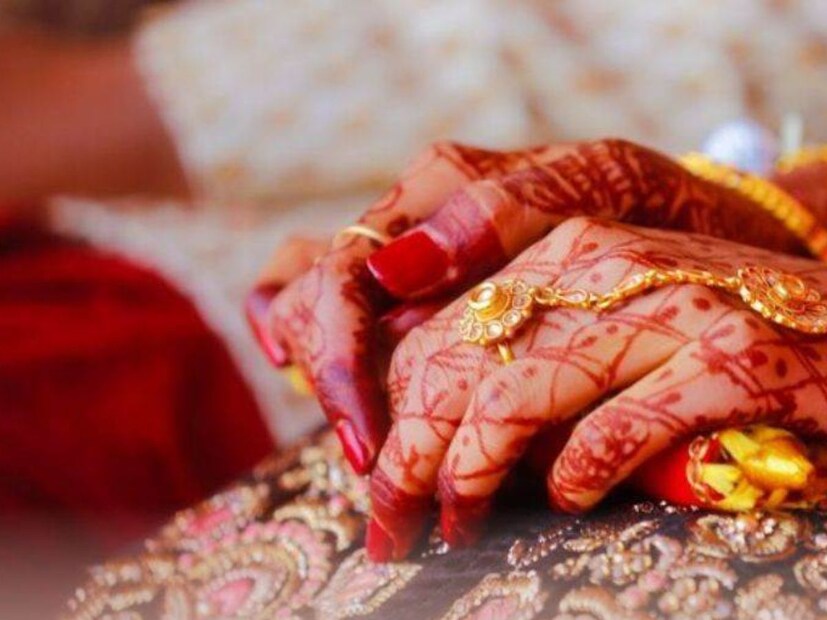বিজ্ঞান বলছে, স্বামী-স্ত্রীয়ের মধ্যে সহবাসের মাত্রা কমে গেলে দু’জনের মধ্যে মনোমালিন্য বাড়ে,ঝগড়া হয়, ভুল বোঝাবুঝি হয়৷ সেক্ষেত্রে, সাংসারিক জীবনে অশান্তি থেকে শুরু করে চরম অবস্থায় বিবাহ বিচ্ছেদ পর্যন্ত হয়ে থাকে৷ 
