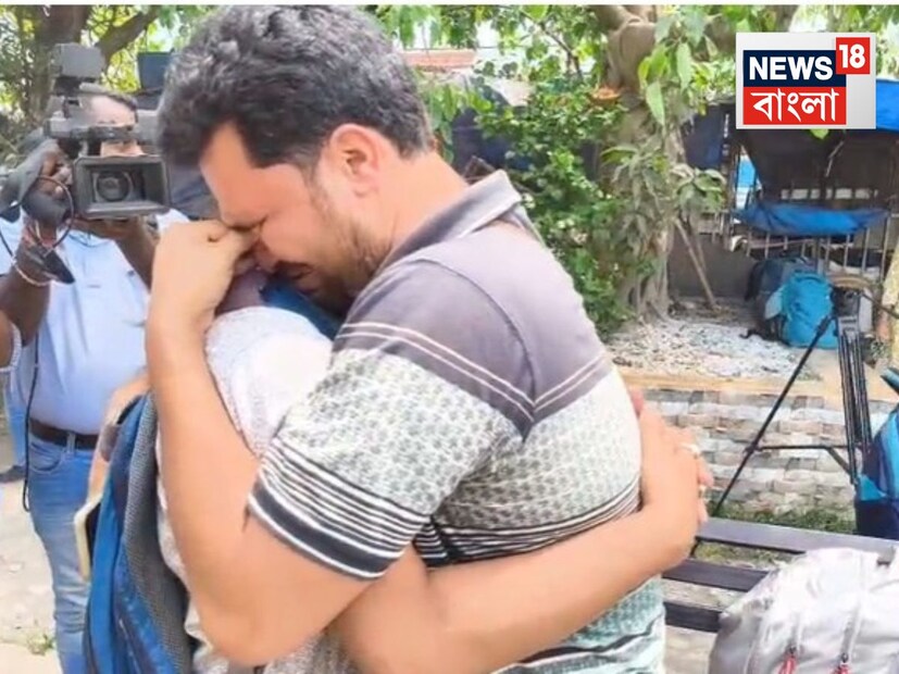 আগামী তিন মাসের মধ&#x200d;্যে তাঁদের পূর্বতন কাজে ফেরত পাঠাতে হবে বলে রায় সুপ্রিম কোর্টের৷ এই চাকরি বাতিল হওয়ার পরে এবং পুরনো চাকরিতে যোগ দেওয়ার মধ&#x200d;্যে কোনও ভ&#x200d;্যাকেন্ট অফ সার্ভিস হবে না তাঁদের৷ 