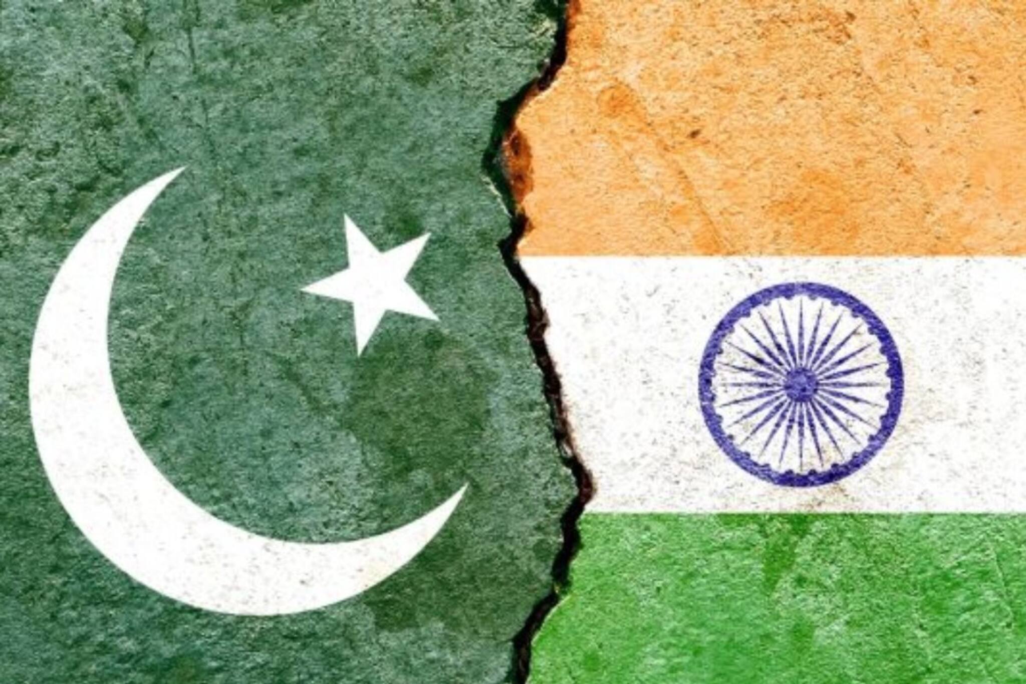 পাকিস্তানির হাতে কুপিয়ে খুন ২ ভারতীয়! তলোয়ার দিয়ে একের পর এক এলোপাথাড়ি কোপ, রক্তে ভাসল