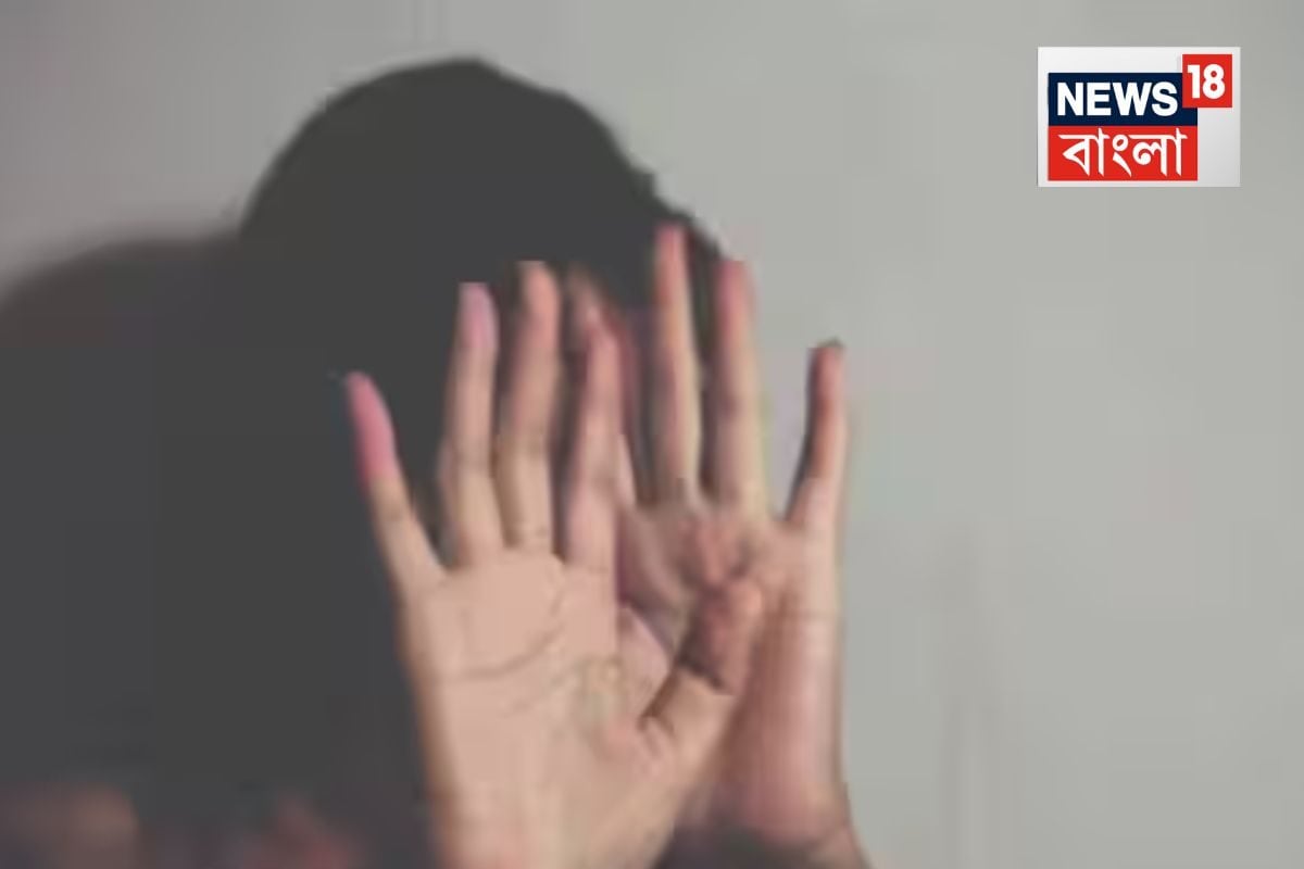 Air Hostess Assaulted: বেডে শুয়ে থাকা বিমানসেবিকাকে পর পর যৌন নির্যাতন হাসপাতালের পুরুষ কর্মীদের…দাঁড়িয়ে দেখল ২ নার্স! বীভৎস ঘটনা