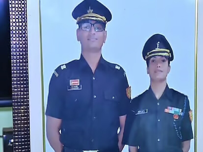 এক সর্বভারতীয় সংবাদমাধ্যম সূত্রে খবর, সোফিয়া কুরেশির এক পুত্র এবং এক কন্যা সন্তানের মা। জানা গিয়েছে, তাঁর মেয়েও চায় ভবিষ্যতে ভারতীয় সেনাবাহিনীতে যোগ দিতে।
