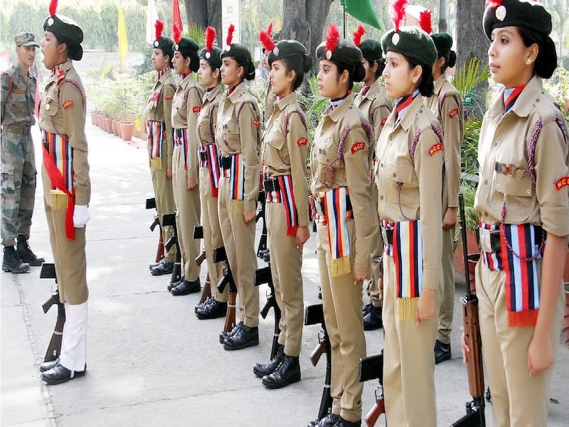 জাতীয় পরীক্ষা সংস্থা (এনটিএ) শীঘ্রই অল ইন্ডিয়া সৈনিক স্কুল এন্ট্রান্স পরীক্ষার (এআইএসএসইই) ২০২৫ সালের ফলাফল ঘোষণা হয়েছে। ষষ্ঠ এবং নবম শ্রেণীর ভর্তি পরীক্ষায় অংশগ্রহণকারী শিক্ষার্থীরা NTA-এর অফিশিয়াল ওয়েবসাইট exams.nta.ac.in/AISSEE-তে তাদের ফলাফল দেখতে পারবে। 