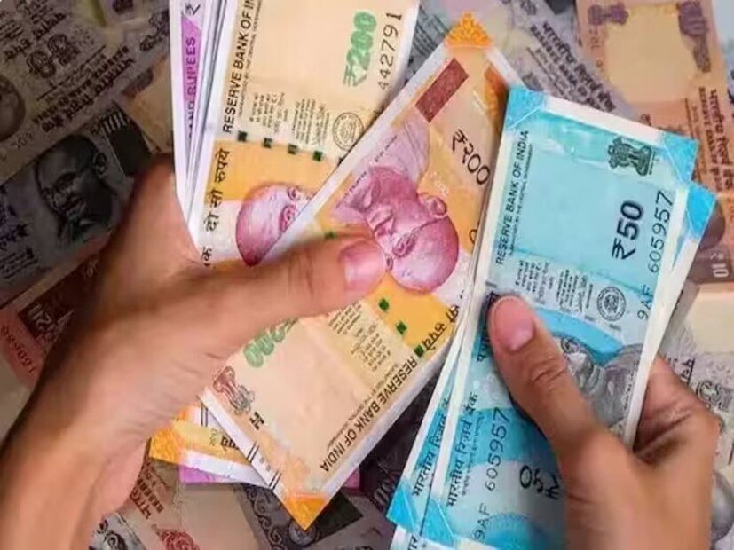 ভারত-পাকিস্তান সংঘাত আবহে, আজ এই সাধারণ জ্ঞানের পাঠে চলুন জেনে নেওয়া যাক, আজকের দিনে ভারতের ১ টাকা দিলে পাকিস্তান কত দেবে? অর্থাৎ পাকিস্তানে ভারতীয় ১ টাকার মূল্য ঠিক কী?