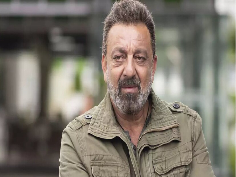 ২০২০ সালের অগাস্টে সঞ্জয়ের ফুসফুসে চতুর্থ স্তরের ক্যানসার ধরা পড়ে। তার কয়েক মাস পরে, তিনি নেট মাধ্যমে লিখেছিলেন, 'আমার ছেলে-মেয়েদের সব থেকে ভাল উপহার দিতে চলেছি। নিশ্চিত ভাবে বেঁচে ফিরব আমি।' শেষ পর্যন্ত তিনি ক্যানসারকে জয় করেছেন বলে জানান সঞ্জয় দত্ত। পরিবার ও অনুরাগীদের দুশ্চিন্তামুক্ত করে এখন তিনি ক্যানসারমুক্ত। সুস্থ রয়েছেন তিনি। ফিরেছেন কাজেও।