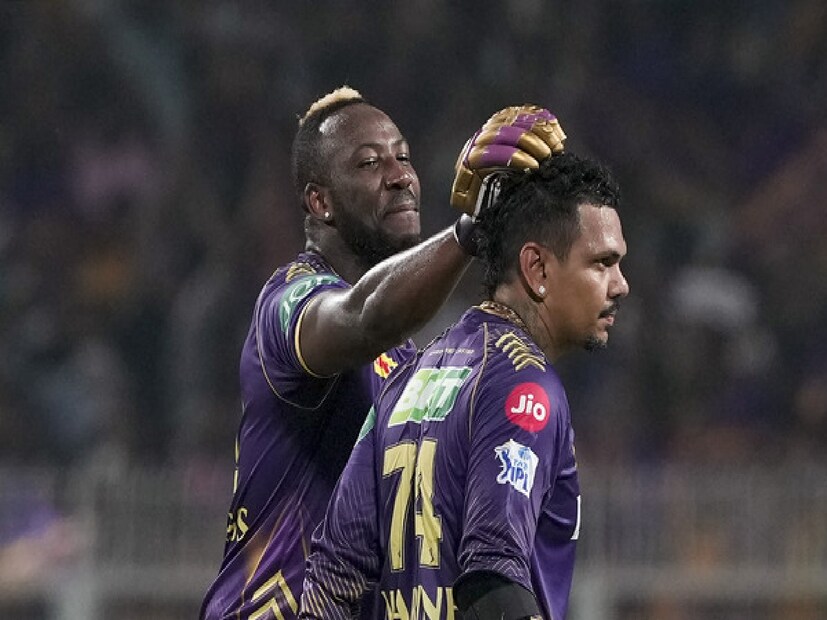 কলকাতা: ১৭ মে থেকে শুরু আইপিএল দ্বিতীয় পর্ব। প্রথম ম্যাচে বেঙ্গালুরুর বিরুদ্ধে মুখোমুখি হবে কেকেআর প্রথম ম্যাচে। এই ম্যাচকে সামনে রেখে বুধবার থেকেই কেকেআরের ক্রিকেটাররা বেঙ্গালুরুতে যোগদান করবেন শিবিরে। নারিন, রাসেলের মত বিদেশি ক্রিকেটাররা যোগ দিচ্ছেন। Photo- File 