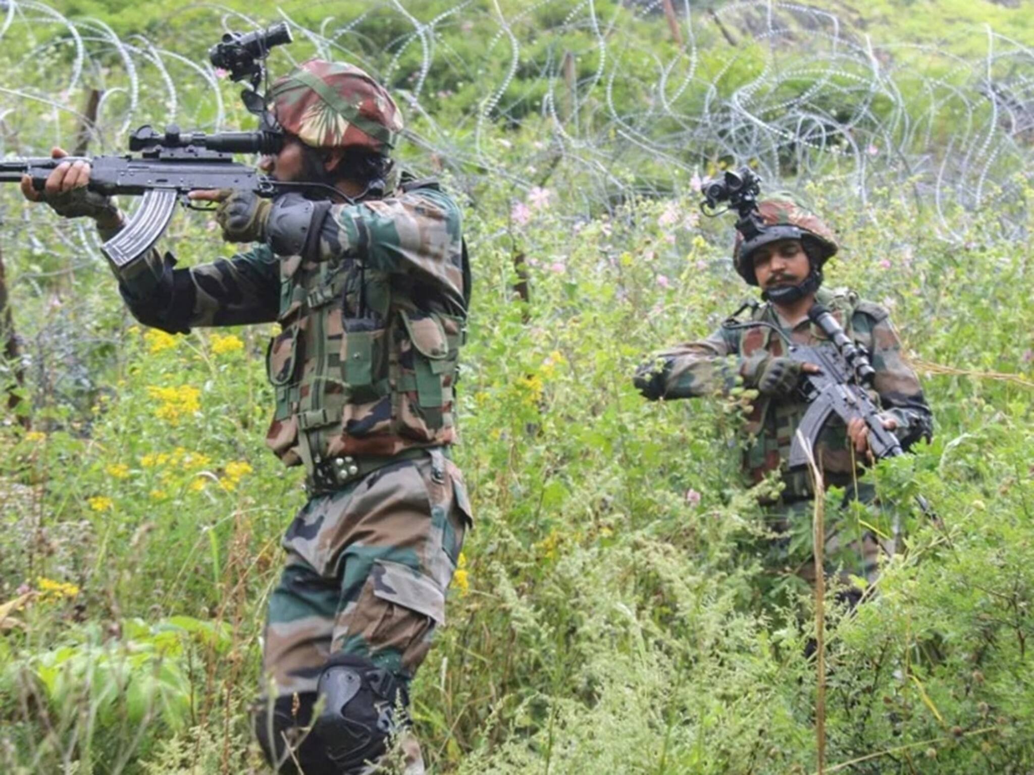 India vs Pakistan High Alert: ভারত-পাকিস্তান সংঘাত আবহে ছবি-ভিডিও পোস্ট নিয়ে 'বড় অ্যালার্ট'! সর্বস্ব খোয়াতে পারেন 'এই' সব করলে