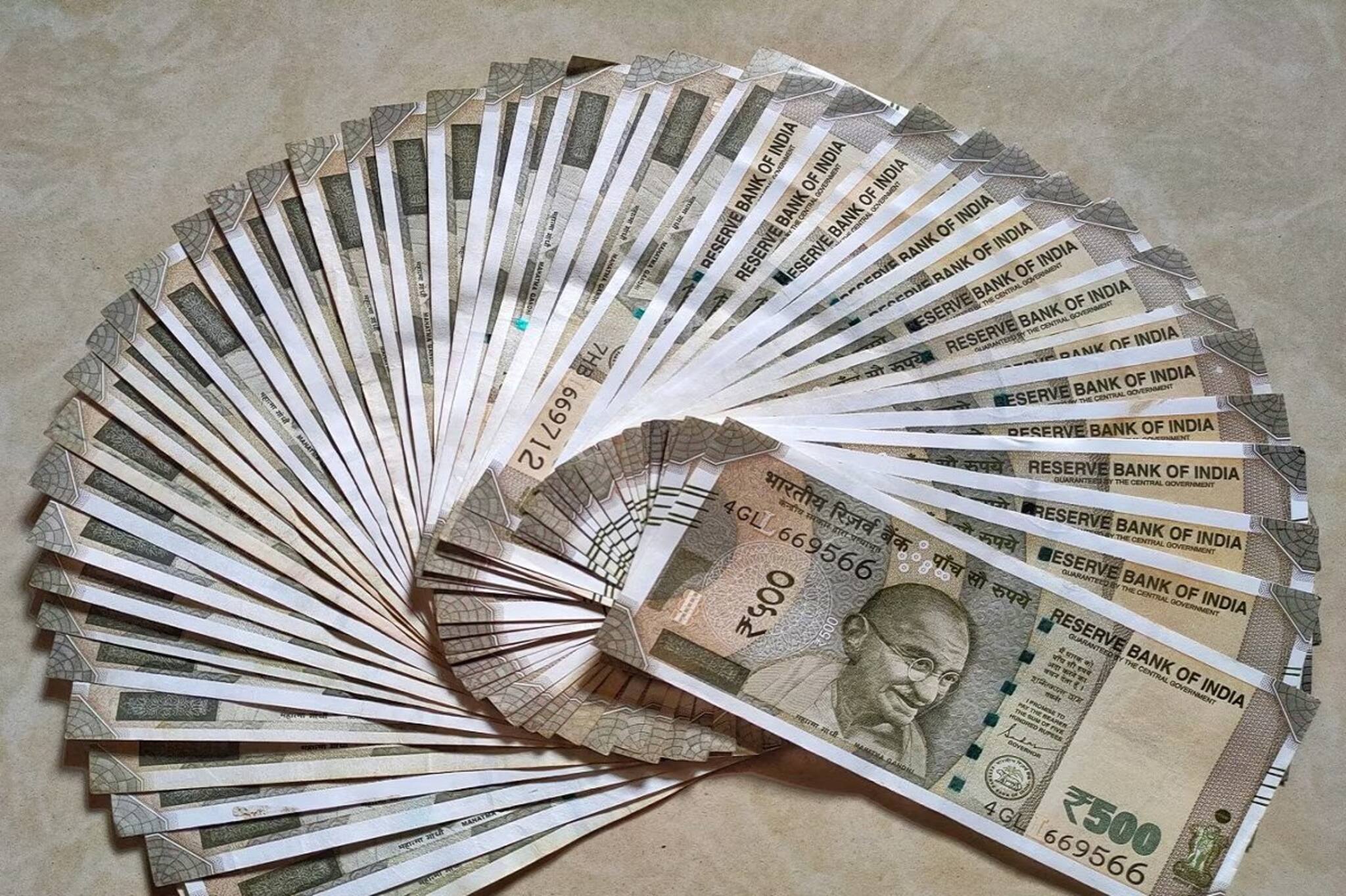 এই ব্যাঙ্কে টাকা জমা করলে এখন আরও বেশি সুবিধা, বেড়েছে সুদের হার, দেখে নিন এক ঝলকে