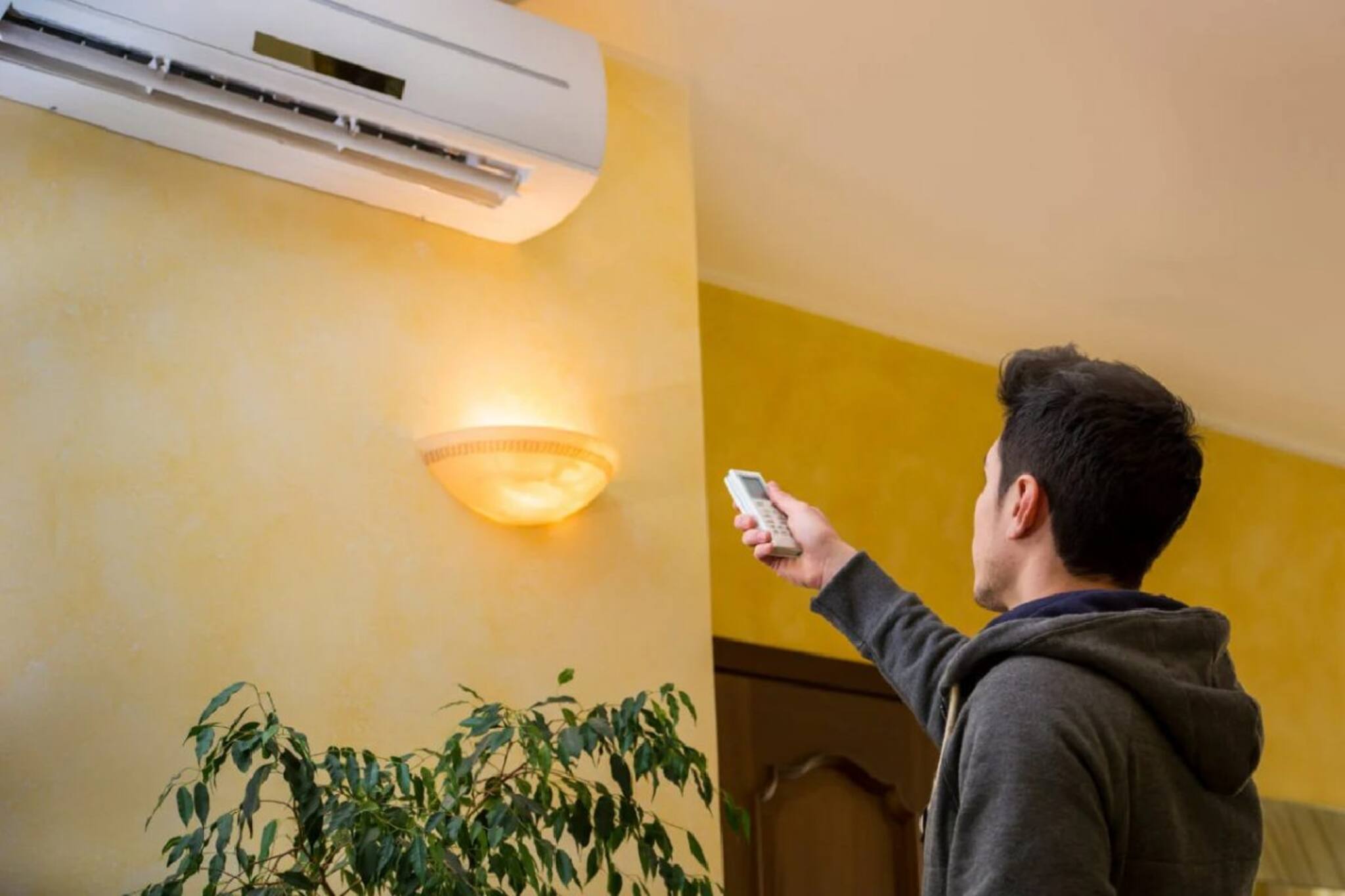 দেড় টন এসি রোজ ৭-৮ ঘণ্টা চললে কত বিদ্যুতের বিল আসবে? জেনে নিন হিসেব, টাকা বাঁচবে