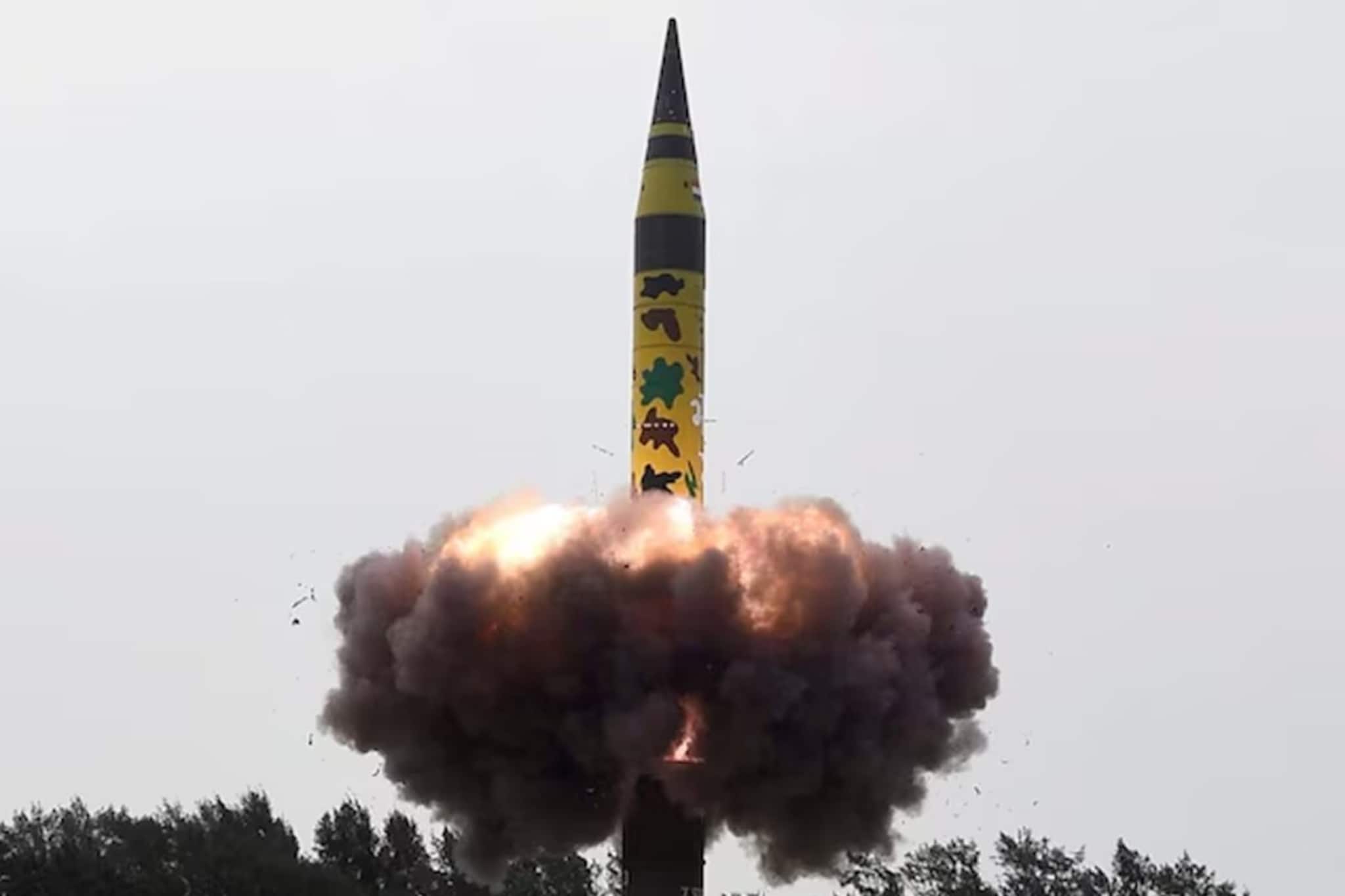 ব্রহ্মোসের তুলনায় ১৩ গুণ শক্তি বেশি! একই সময়ে একা হাতে নিধন করবে শত্রুপক্ষের একাধিক নিশানা