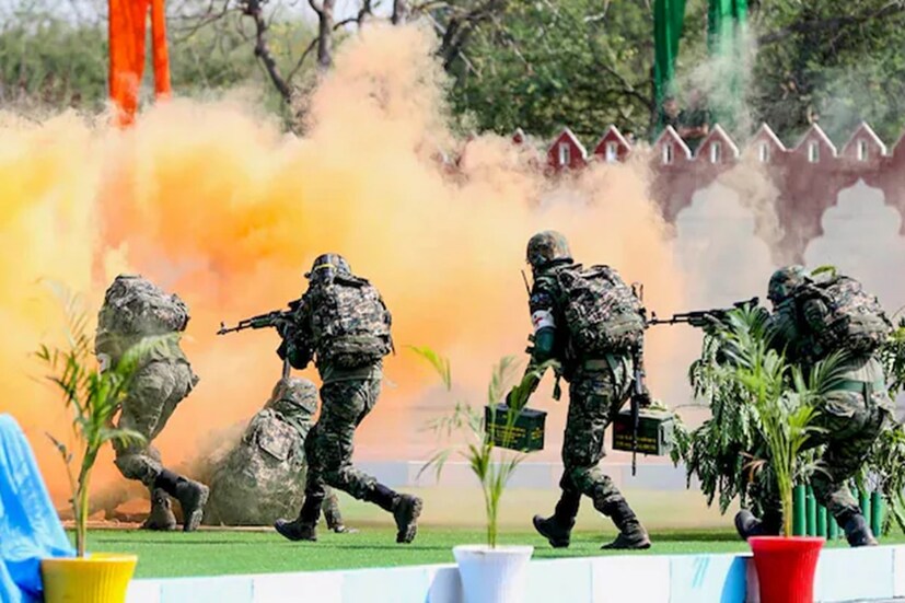 পাকিস্তানি এজেন্টদের পয়সার বিনিময়ে খবর পাচার করত মোতি রাম। পাটিয়ালা হাউস আদালতের নির্দেশে মোতিরামকে নিজেদের হেফাজতে নিল এনআইএ। রাজধানীর এনআইএ আদালত তাকে আগামী ৬ জুন পর্যন্ত হেফাজতে রাখার নির্দেশ দিয়েছে।