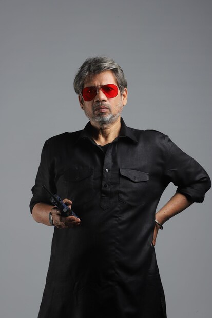 তিনি আরও বলেন যে, “এই প্রজেক্টে আমাদের শ্যুটিংয়ের অভিজ্ঞতা ছিল দুর্দান্ত! আমরা সকলে একসঙ্গে কাজ করতে করতে যেন একটা পরিবারে পরিণত হয়েছি। আমার সহ-অভিনেতারা প্রত্যেকেই অসাধারণ। আর আমি সত্যিই বিশ্বাস করি যে, এই প্রজেক্টটা আলাদা করে নজর কাড়বে — এটা একেবারেই ব্যতিক্রমধর্মী কাজ।”